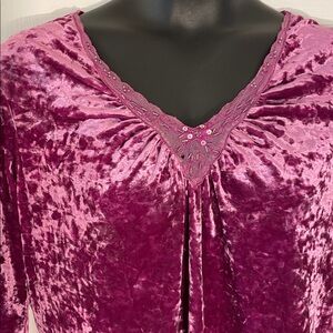 Fuschia Purple Velvet w Lace Insert V-neckTop